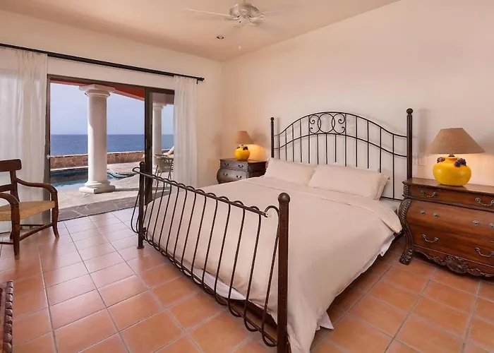 Sera Cabos